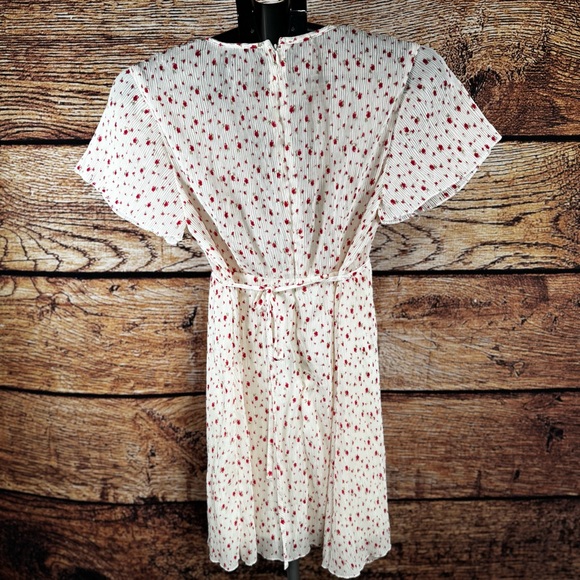 Forever 21 White Floral Mini Dress - Picture 5 of 8